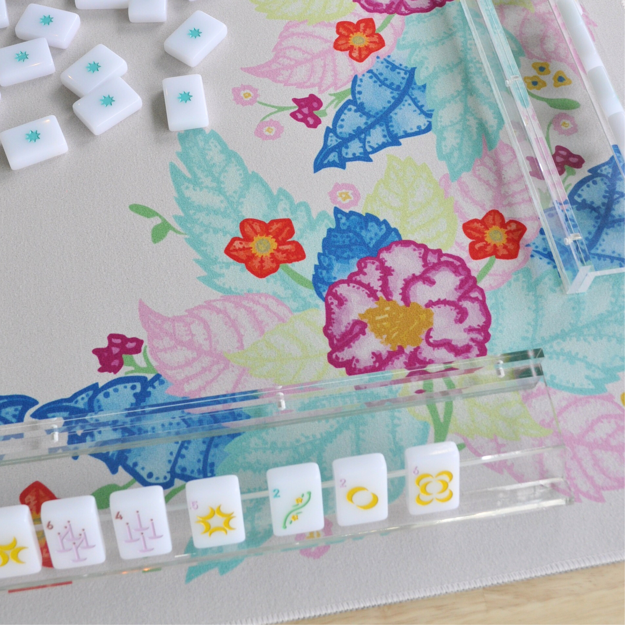 Tobacco Leaf Ginger Jar Mat - Premium Mahjong from Middle & Main Mahjong - Just $58! Shop now at Pat's Monograms